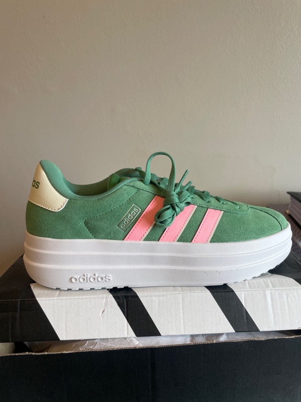 adidas Women’s Platform Sneaker Green with Pink Stripes, NWT, never worn